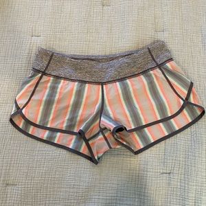 GUC Lululemon Speed Short Low rise 2.5” SZ 8
